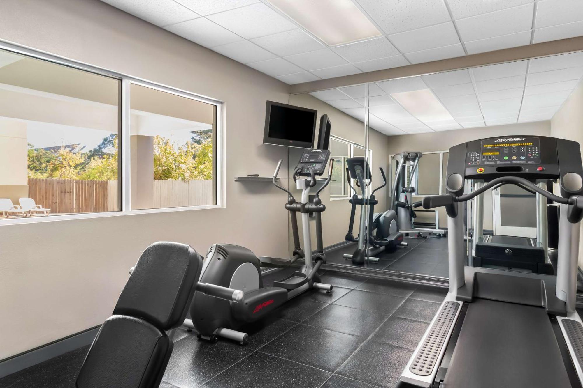 Sonesta Essential Iah Airport Jfk Boulevard - Newly Renovated Houston Exteriör bild